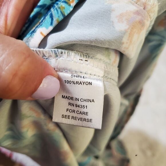 Joy joy floral ruffle blouse NWT sz s - Picture 3 of 8